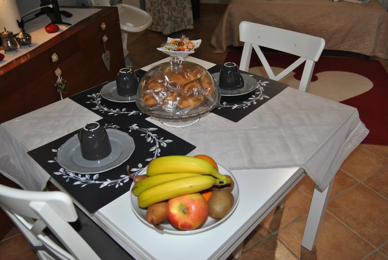 Casa Di Moni Bed and Breakfast Ardea Esterno foto