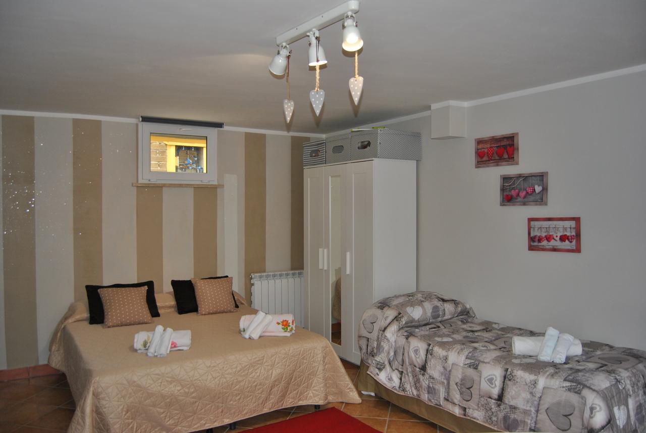 Casa Di Moni Bed and Breakfast Ardea Esterno foto